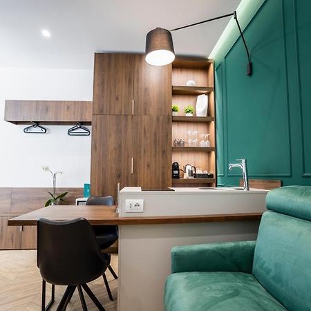 Salotto Room Boutique Пескара Екстериор снимка