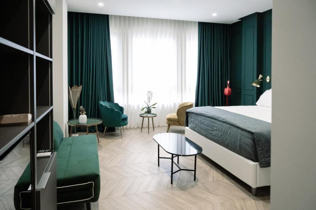 Salotto Room Boutique Пескара Екстериор снимка