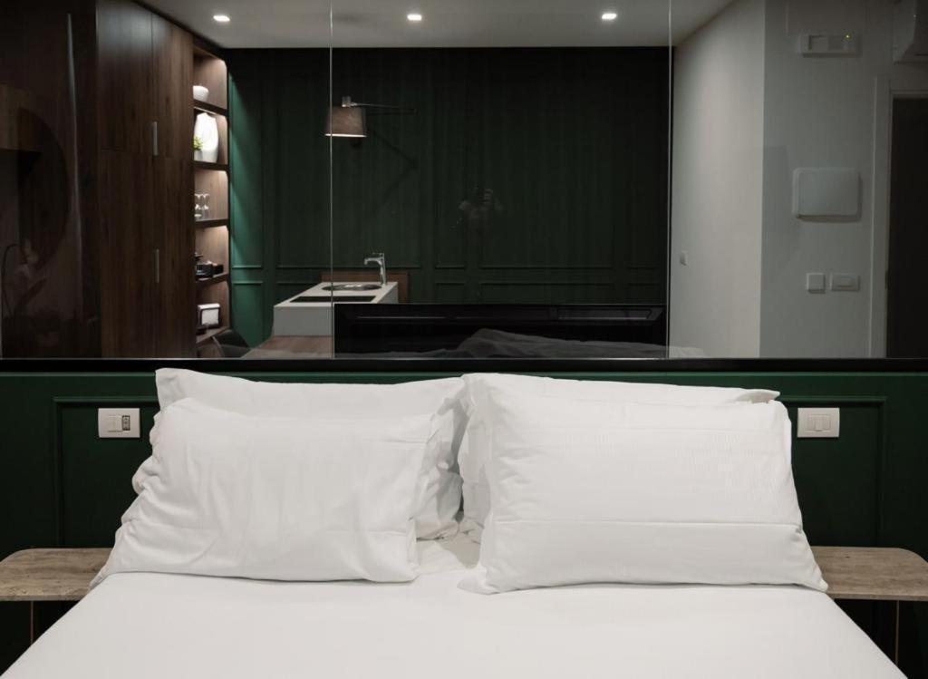 Salotto Room Boutique Пескара Екстериор снимка