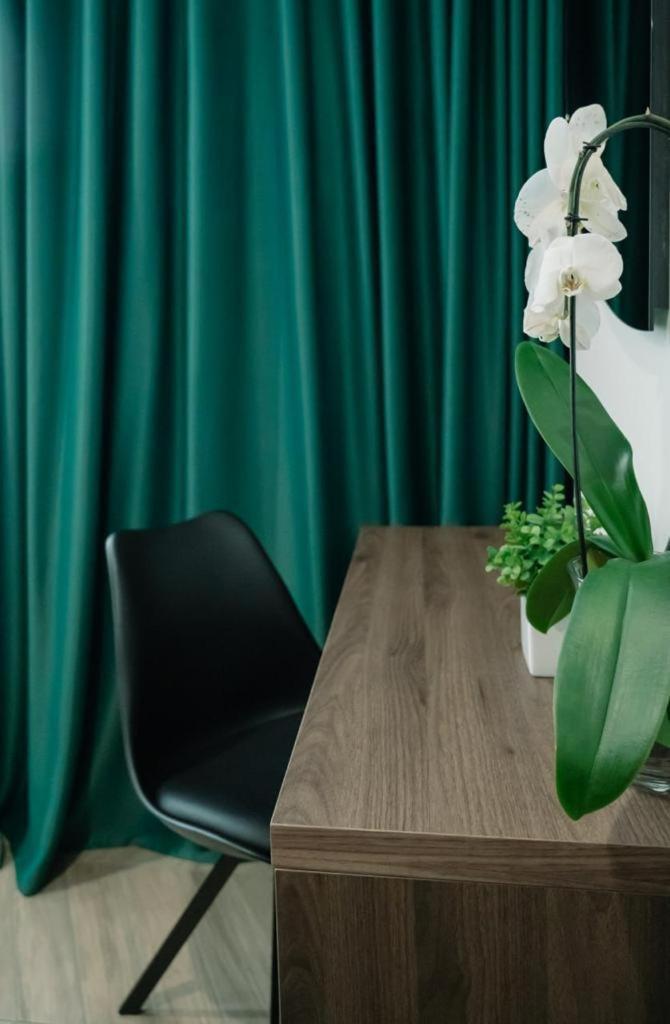 Salotto Room Boutique Пескара Екстериор снимка