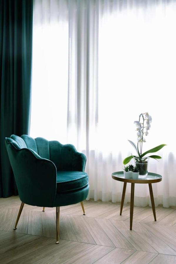 Salotto Room Boutique Пескара Екстериор снимка