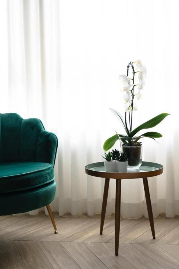 Salotto Room Boutique Пескара Екстериор снимка
