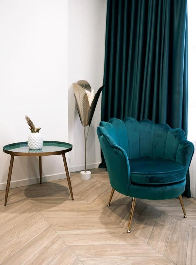 Salotto Room Boutique Пескара Екстериор снимка