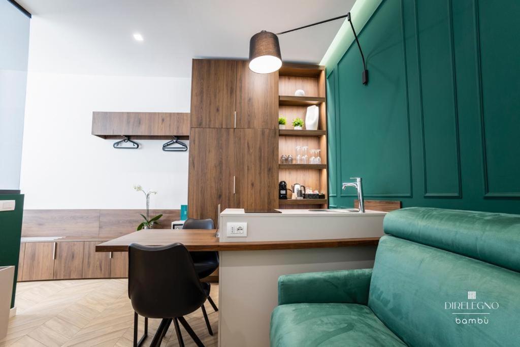 Salotto Room Boutique Пескара Екстериор снимка